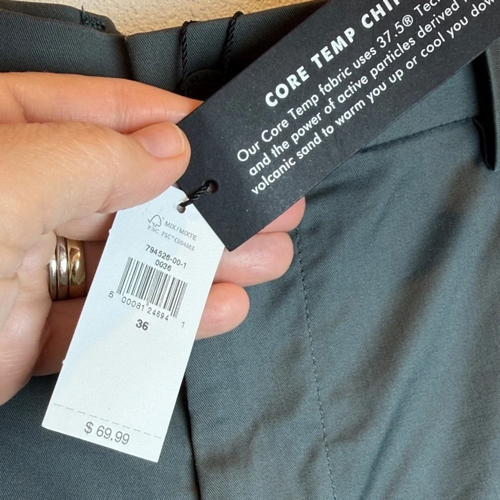 Banana Republic Core Temp Men’s Chino Shorts - Gray Size 36 NWT